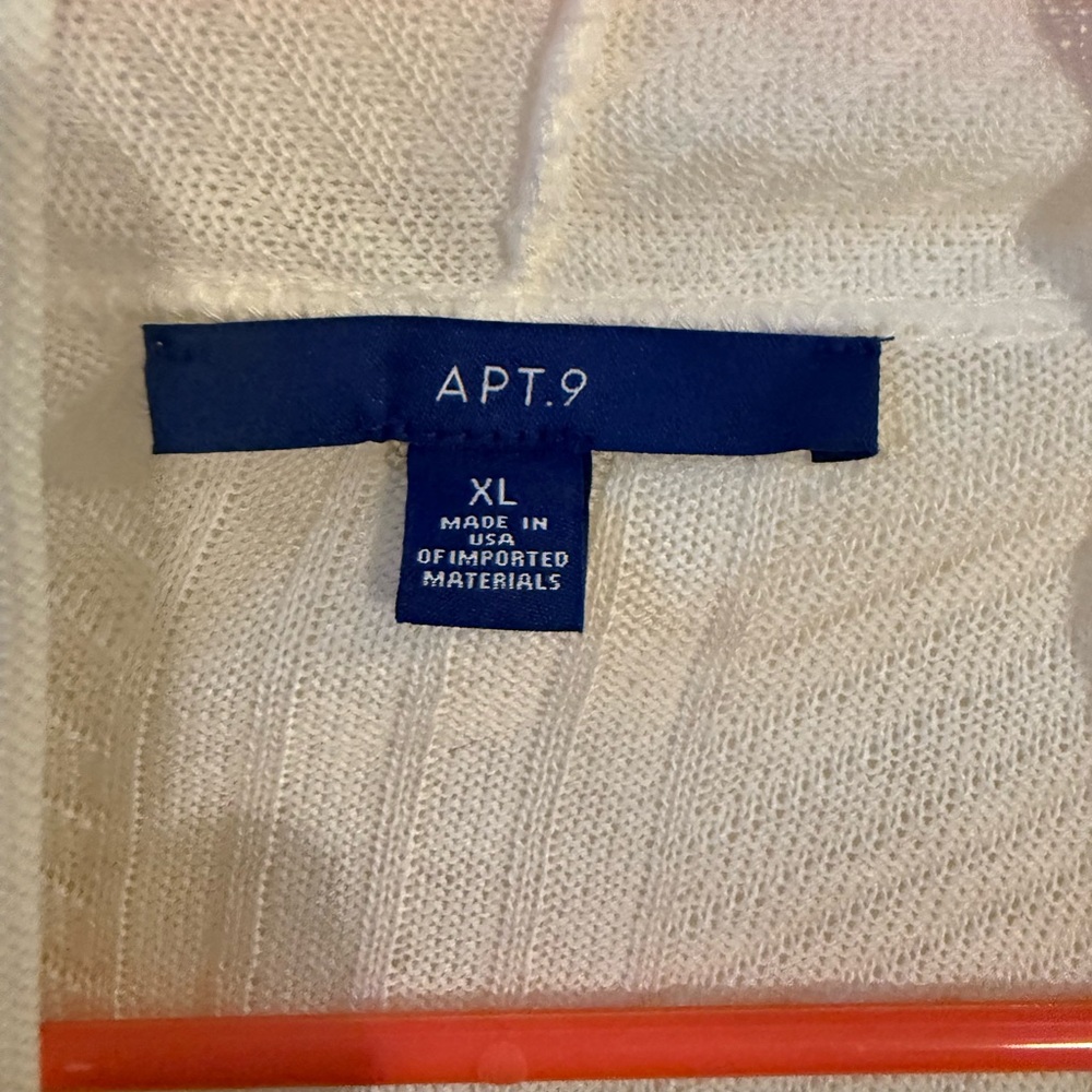 Apt. 9 White and Pink Women's Cardigan - Picture 2 of 3